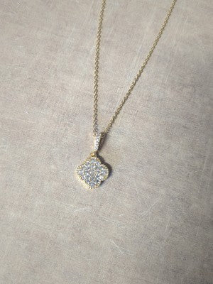 Beautiful Jeweled Clover Shaped Pendant Gold Plated Stainless Steel 